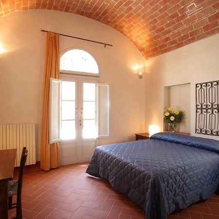 Agriturismo Podere La Casa Palaia Bagian luar foto