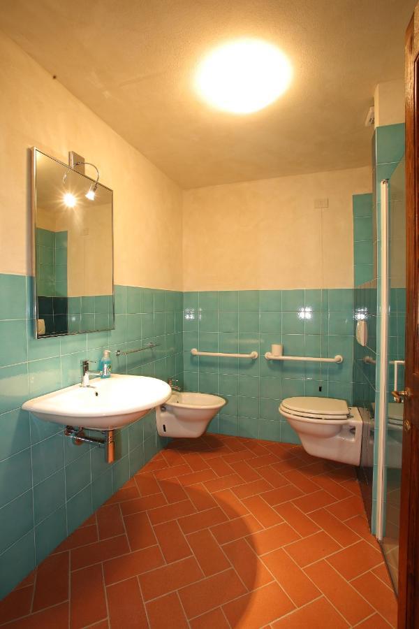 Agriturismo Podere La Casa Palaia Bagian luar foto