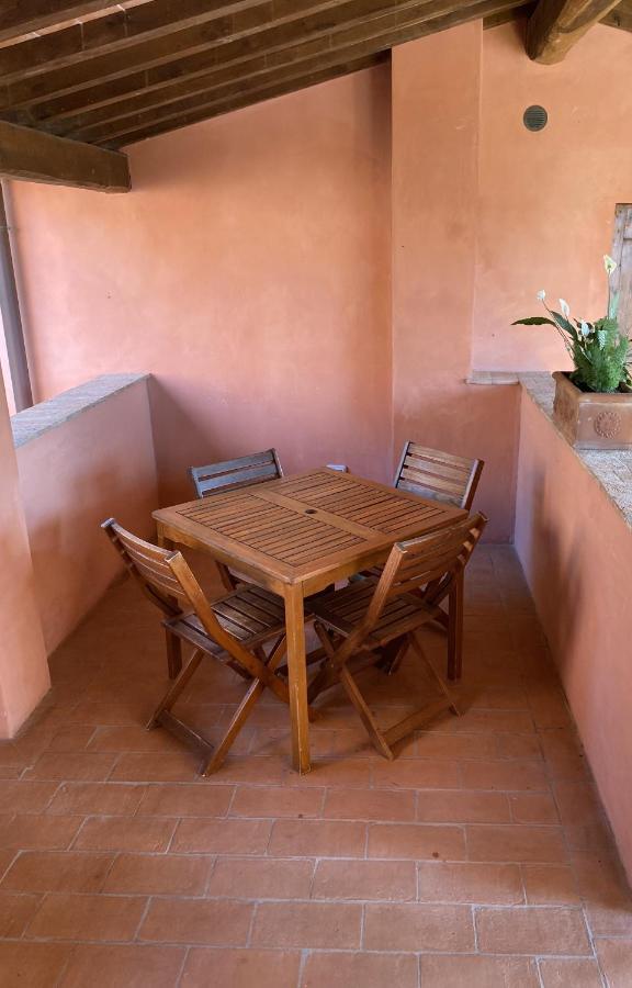 Agriturismo Podere La Casa Palaia Bagian luar foto