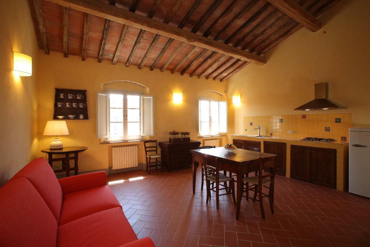 Agriturismo Podere La Casa Palaia Bagian luar foto