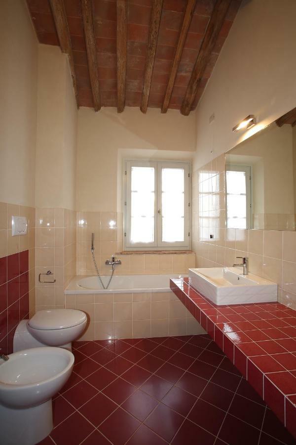 Agriturismo Podere La Casa Palaia Bagian luar foto