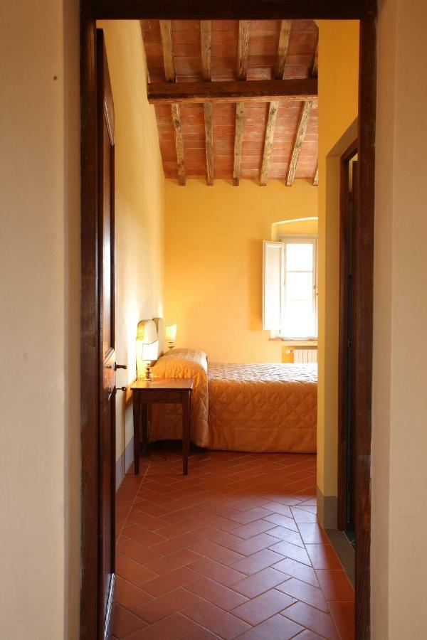 Agriturismo Podere La Casa Palaia Bagian luar foto