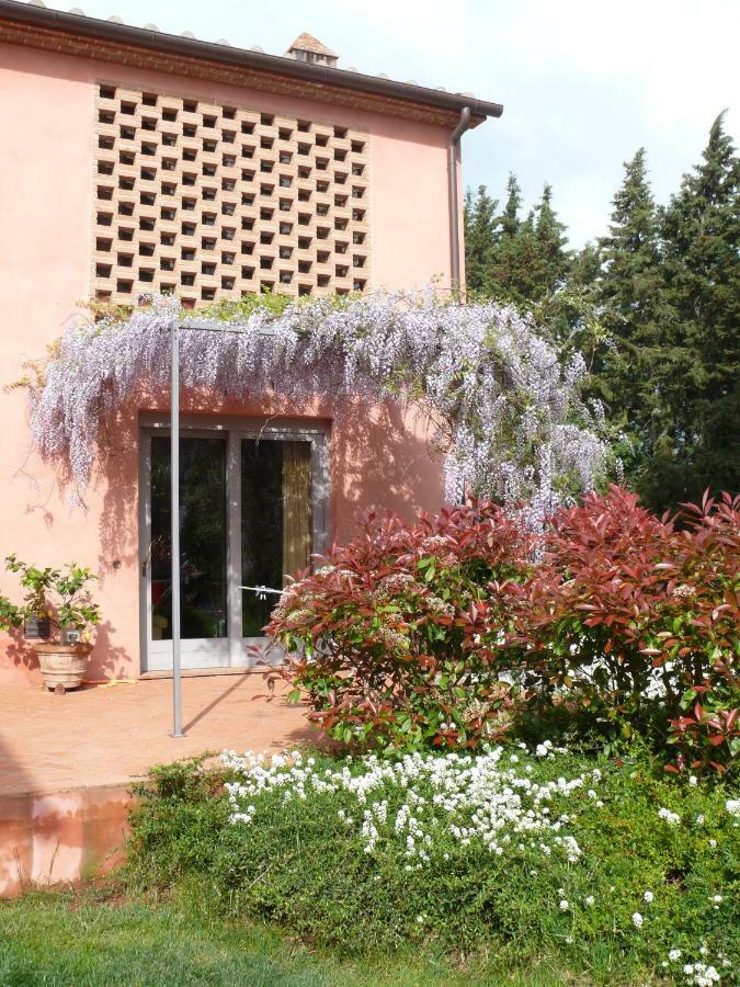 Agriturismo Podere La Casa Palaia Bagian luar foto